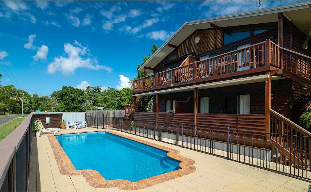 The Villas - Hervey Bay - 2 Separate Villas Urangan Exterior foto